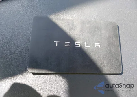 2022 Tesla Model Y Long Range Dual Motor All-Wheel Drive из США, поврежденный, VIN 7SAYGDEE0NA017917